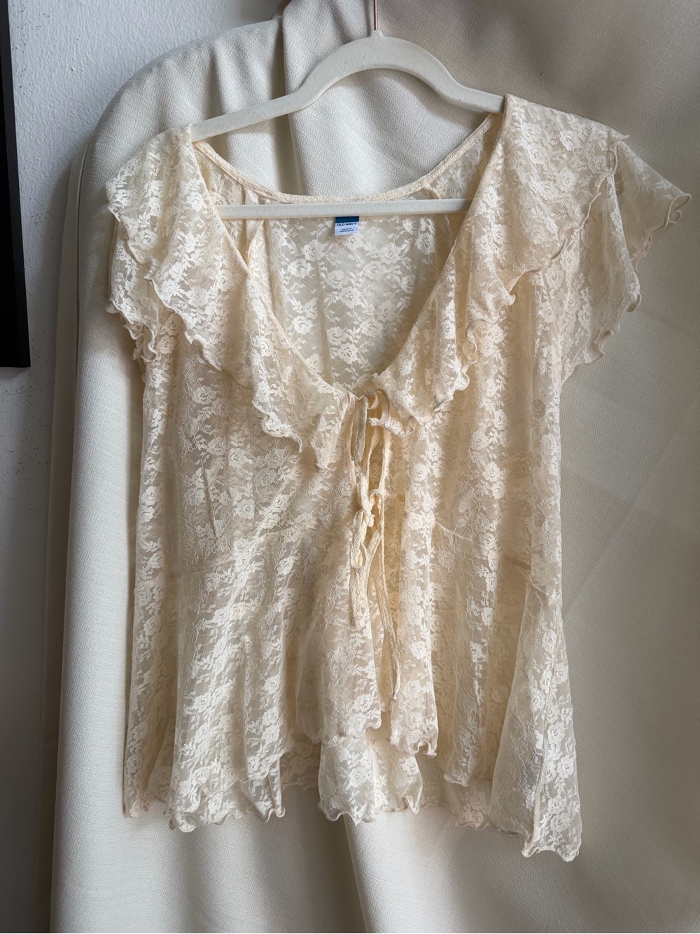Old Navy Cream Lace Ruffle Tie-Front Blouse